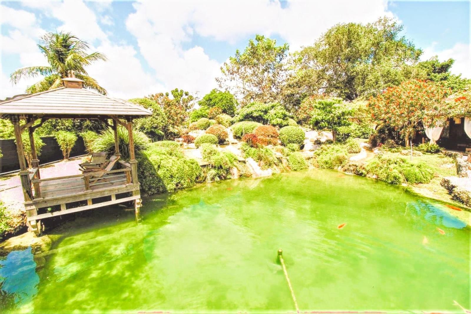 Villa Magical Wonderkoi House In A Japanese Koi Garden Miami Exterior foto